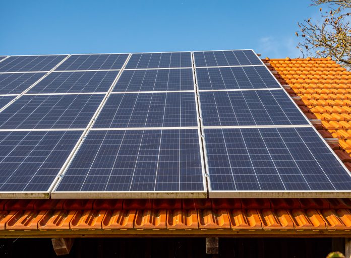 
     Les avantages du solaire intégré au toit
    