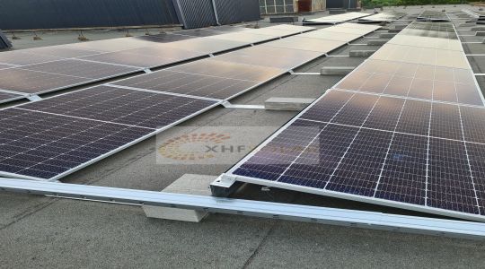 Hongrie Solution de système de montage solaire de ballast 5.5WM
